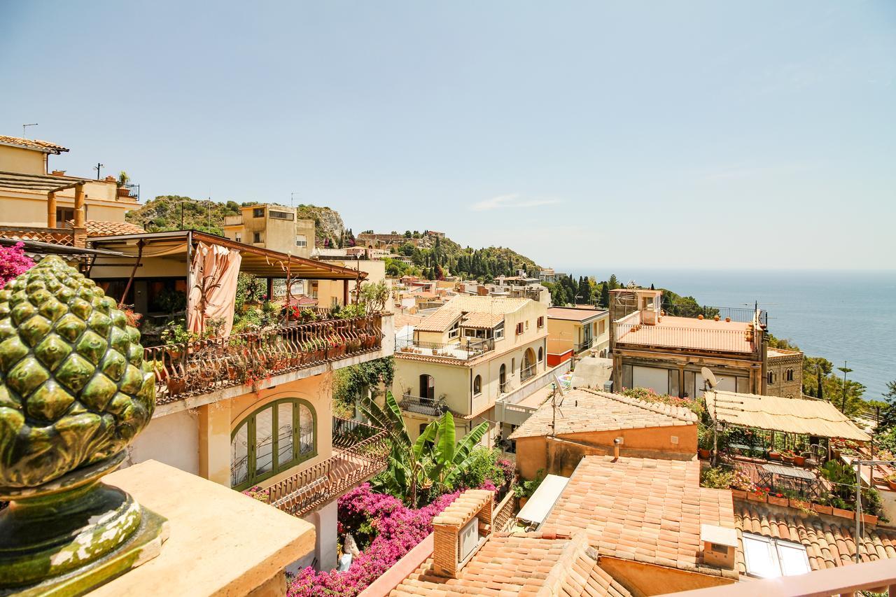 The Charme Of Sicily Apartment ตาออร์มินา ภายนอก รูปภาพ